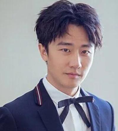 黄轩父亲资料,揭秘影视界幕后英雄的传奇人生